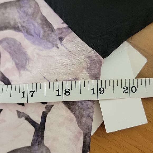 LulaRoe unicorn t-shirt Size S  NWT - Picture 10 of 12